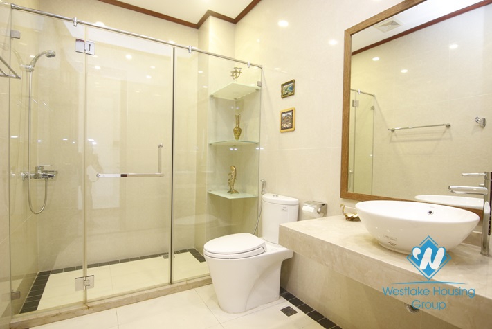 Hanoi furnished 4 bedrooms villa for let in Vinhomes Riverside with river view